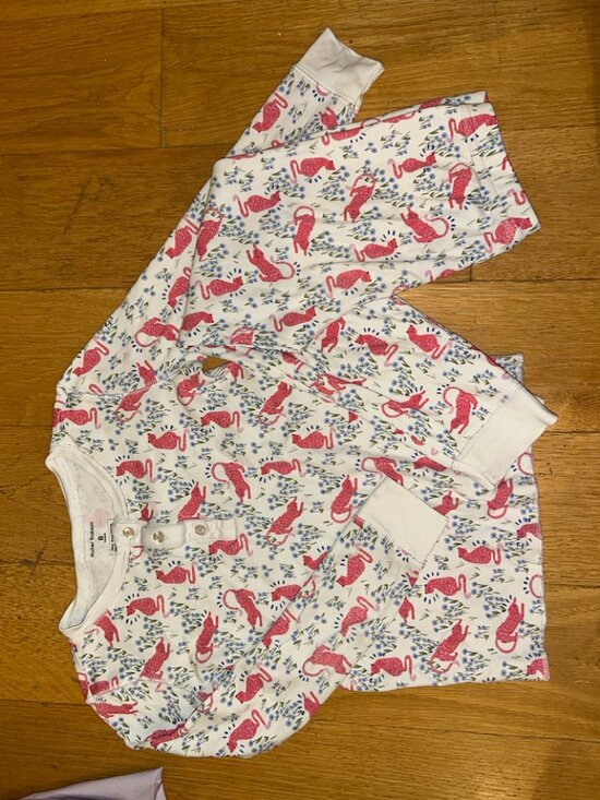 Roller Rabbit Kids Pajama Set - White with Cheetah Print - Picture 2 of 3